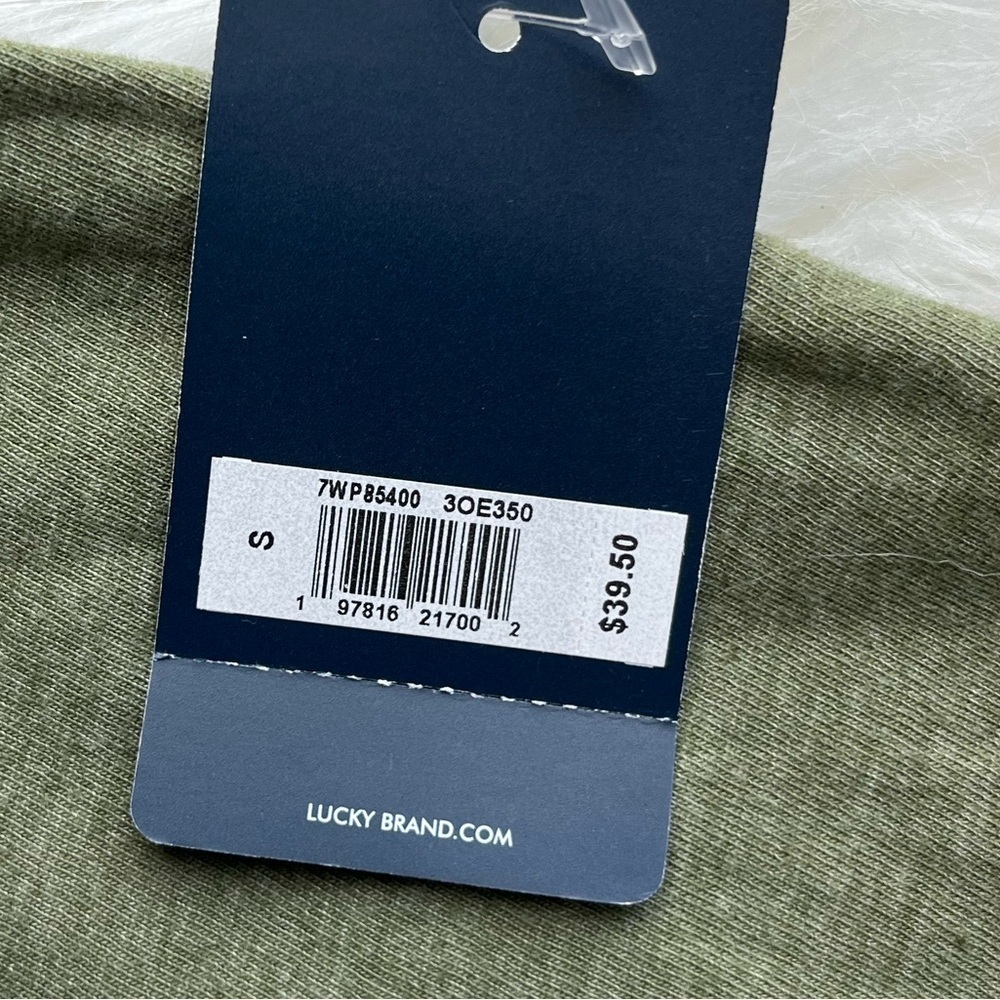 🆕 Lucky Brand Women’s Coca-Cola Graphic T-Shirt Green Sparkle Size S - Picture 5 of 5